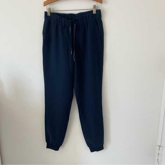 Lululemon On The Fly Jogger- True Navy - Picture 5 of 9